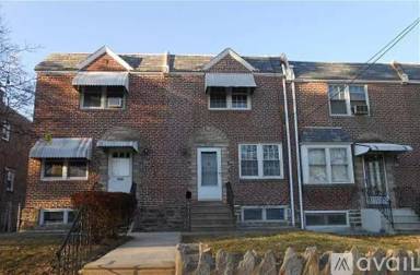 Main picture of 822 E 15th St