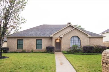 Main picture of 4755 Monticello St