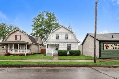 Main picture of 743 N Belmont Ave