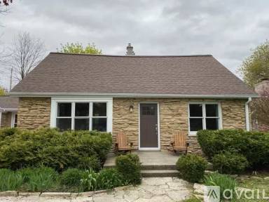 Main picture of 6975 N Longview Ave
