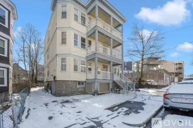 Main picture of 51 Lithgow St