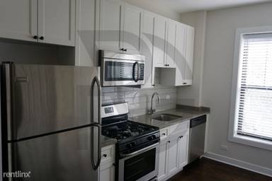 Main picture of 1600 W Belle Plaine Ave