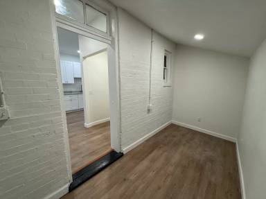 Main picture of 3680 Blow St