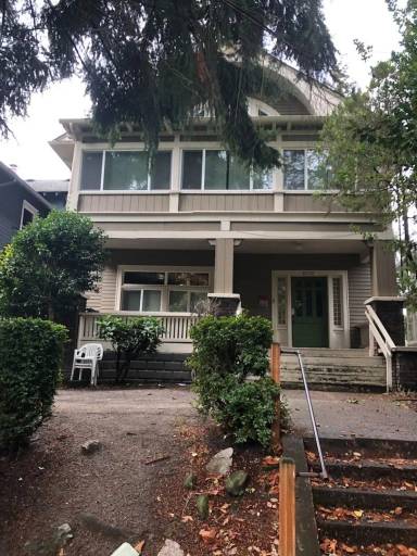 Main picture of 5015 17th Ave NE