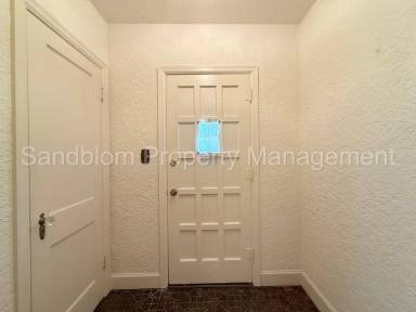 Main picture of 3503 E 13th St