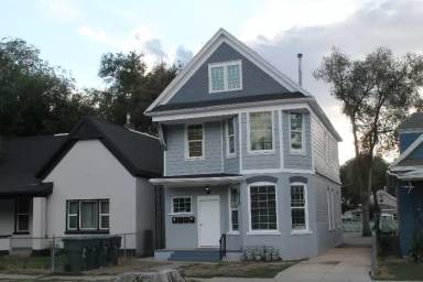 Main picture of 3185 Lincoln Ave