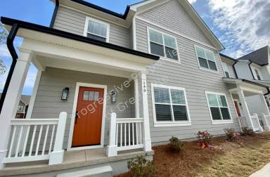 Main picture of 120 Lilia Hill Cir