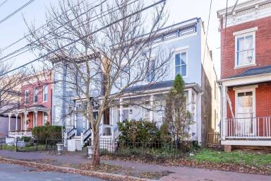 Main picture of 2235 Venable St