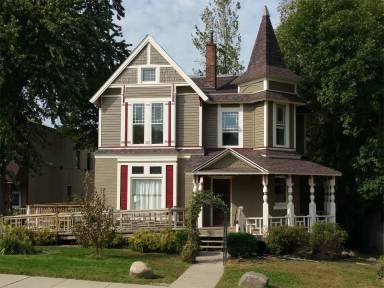 Main picture of 510 W Main St