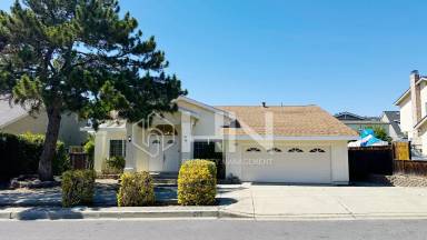 Main picture of 270 Quinault Way