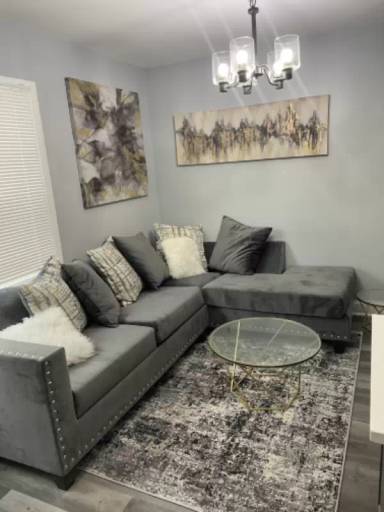 Main picture of 5202 W Washington Blvd