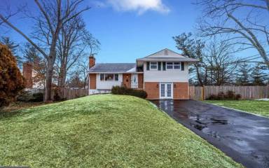 Main picture of 5811 Sable Dr