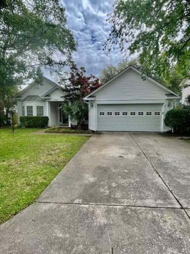 Main picture of 2027 Country Manor Dr