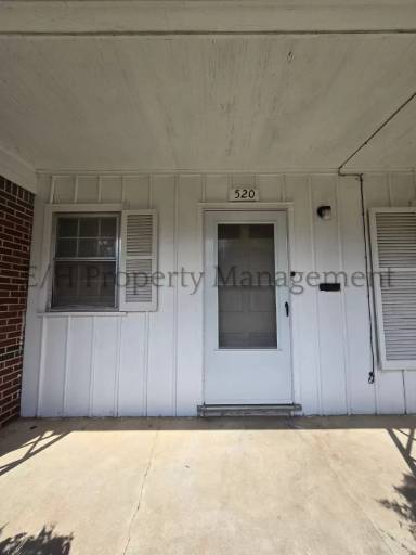 Main picture of 530 S Glendale St