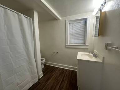 Main picture of 555 Beverly Ct
