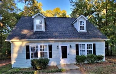 Main picture of 810 Clayton Rd