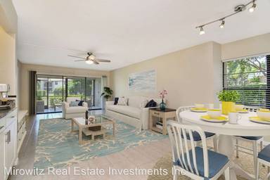 Main picture of 940 Palm View Dr