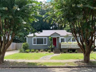 Main picture of 4411 7th Ave S