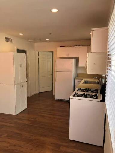 Main picture of 1329 Linden Ave