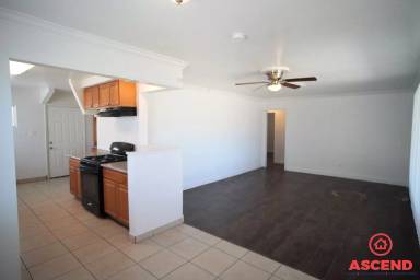 Main picture of 1516 Airport Dr