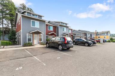 Main picture of Eureka Townhomes
