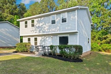 Main picture of 2509 Stadium Dr