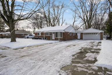 Main picture of 28555 Stuart Ave