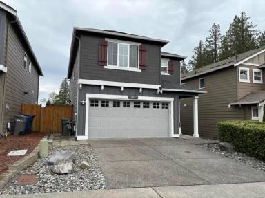 Main picture of 1912 75th Ave SE