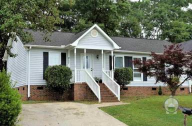 Main picture of 237 Oak Valley Dr