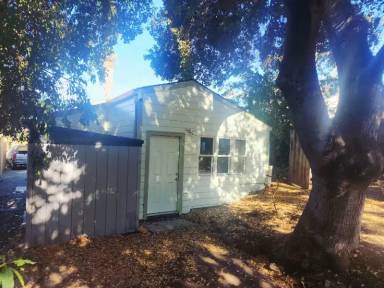 Main picture of 4076 Kuhnle Ave