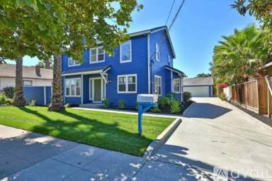 Main picture of 685 N 11th St