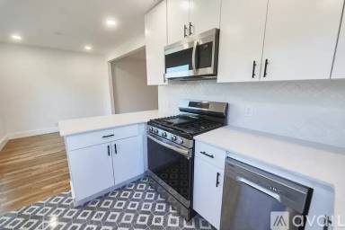 Main picture of 3300 Tom Green St
