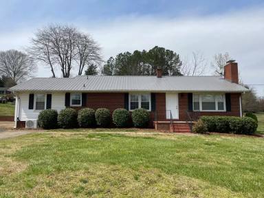 Main picture of 525 Borders Rd