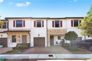 Main picture of 3416 W 100th Ter