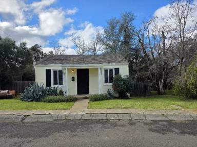 Main picture of 604 Orange Grove Way