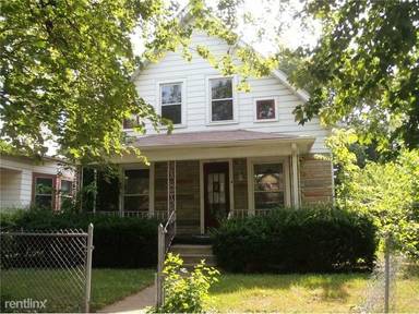 Main picture of 316 W 39th St