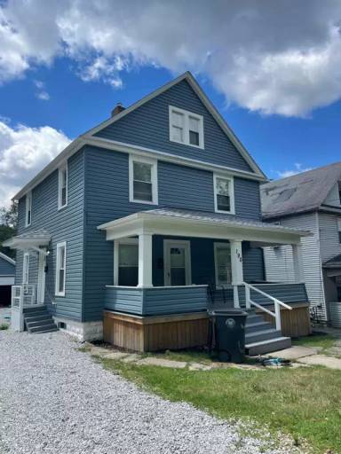 Main picture of 190 W Miller Ave
