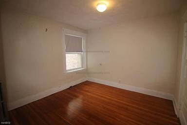 Main picture of 15 Mount Hood Rd