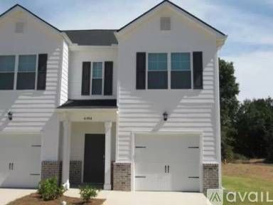 Main picture of 4352 Newland St