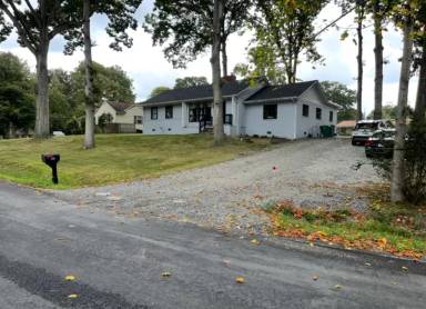Main picture of 1105 Ironington Rd