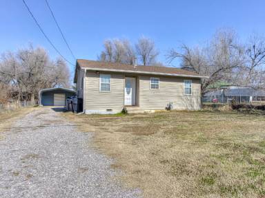 Main picture of 9829 SE 44th St
