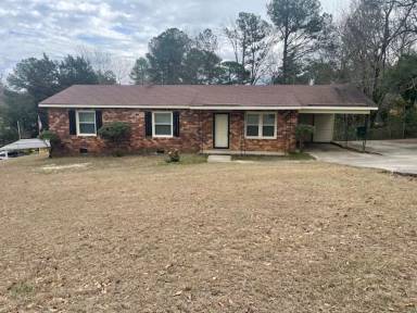 Main picture of 1387 Senate Dr NW