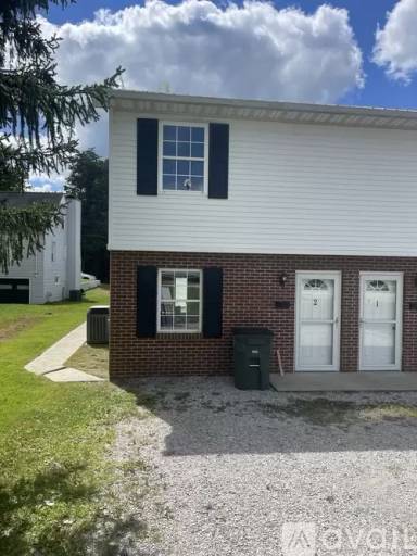 Main picture of 704 Green St