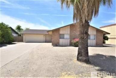 Main picture of 4201 W Denton Ln