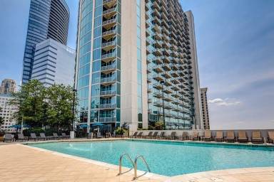 Main picture of Realm Condominiums