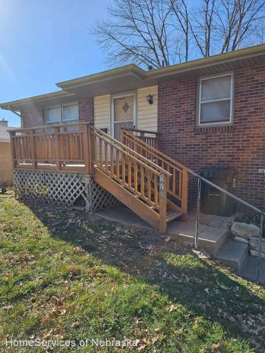 Main picture of 877 S 46th St