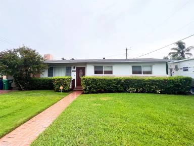 Main picture of 8675 SW 125th Ter