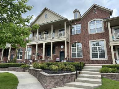 Main picture of 176 Club House Cir