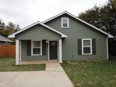Main picture of 705 W Hull St