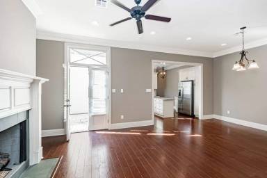 Main picture of 755 Boxelder Dr